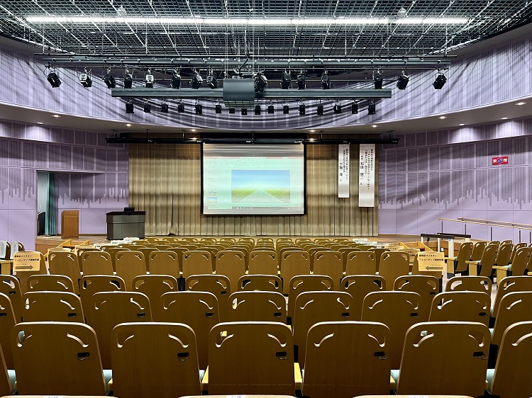 講演会場の様子