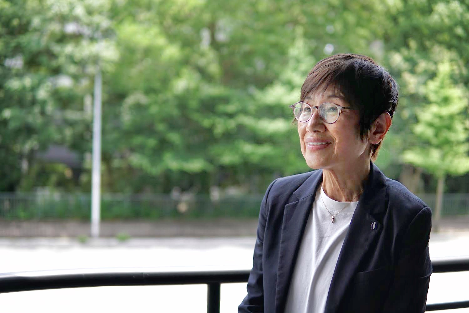 インタビューに答える「認知症の人と家族の会」代表 鎌田松代さん